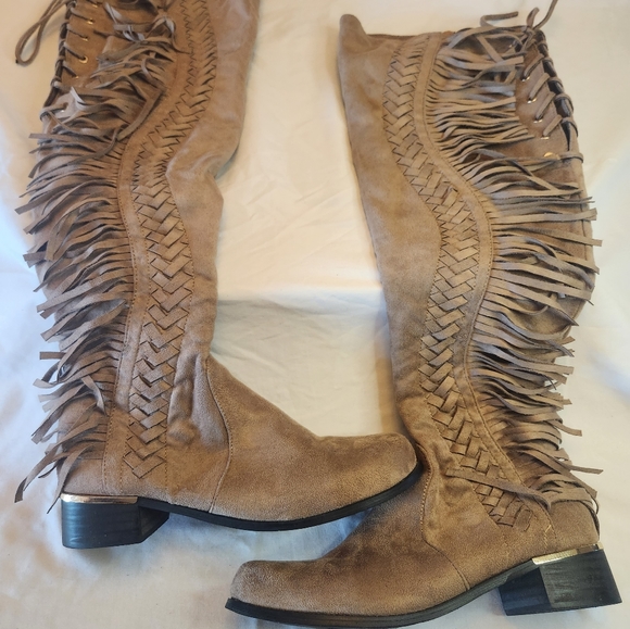 LADY COUTURE BOOTS. Suede, Lace up. Size 9.5-10 - Picture 3 of 12